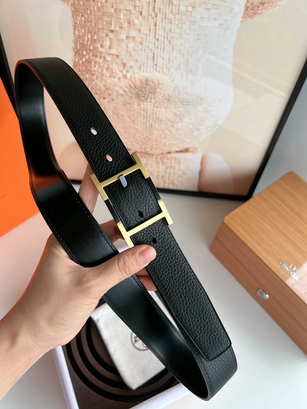 エルメスベルト背面デザイン